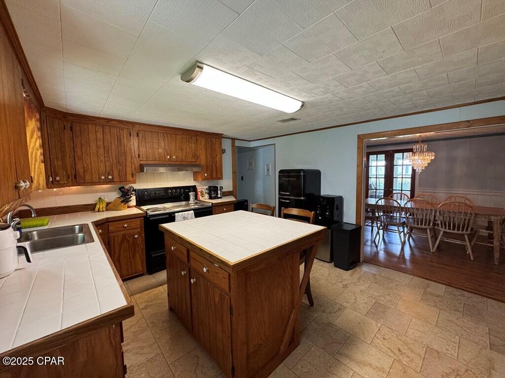 6641 Cedar Street, Wewahitchka