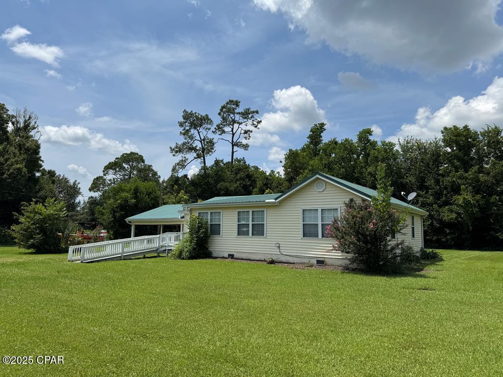 6641 Cedar Street, Wewahitchka