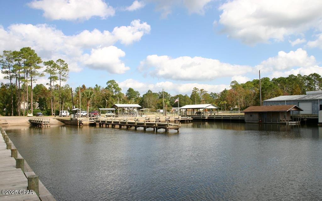 6641 Cedar Street, Wewahitchka