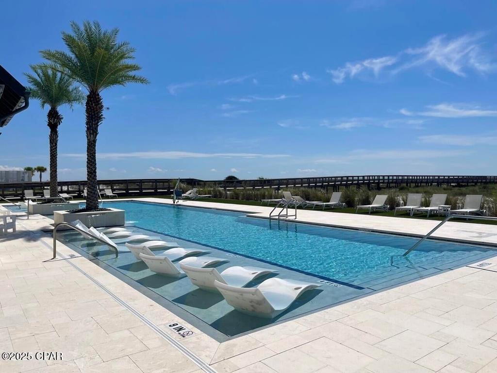 225 E Sugar Sand Way