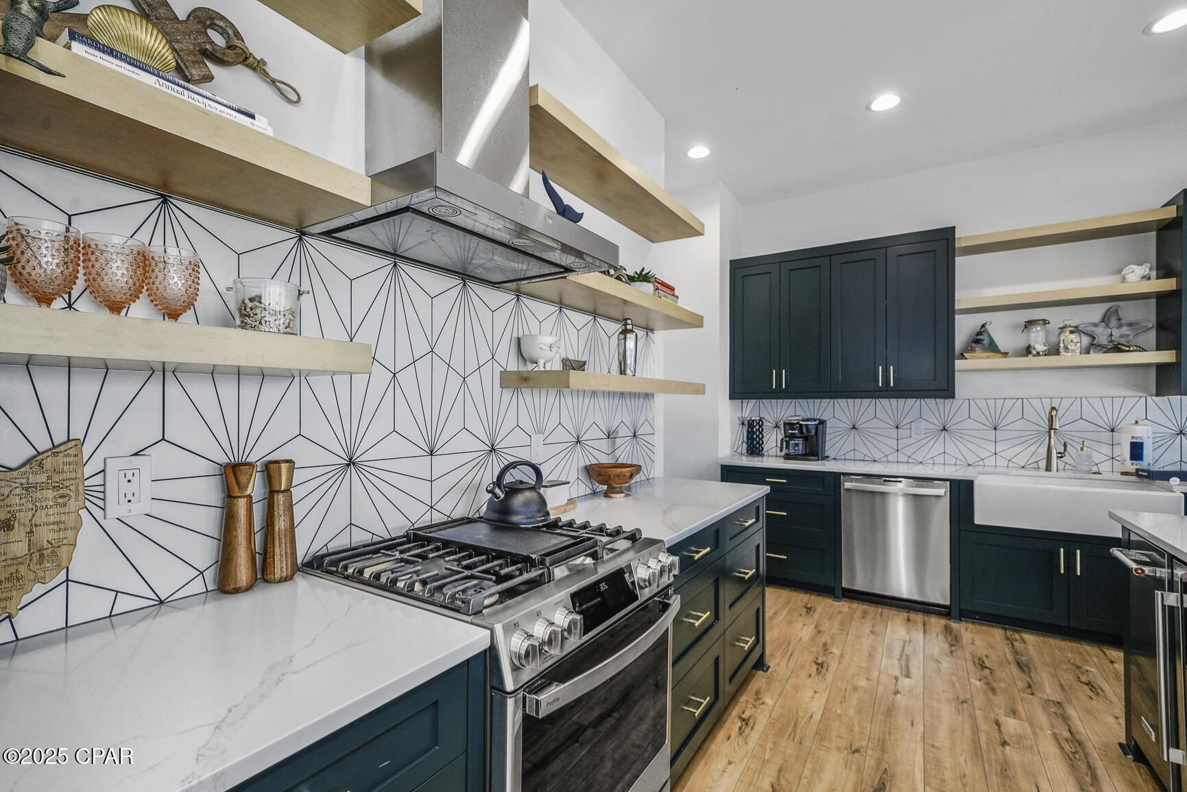 225 E Sugar Sand Way