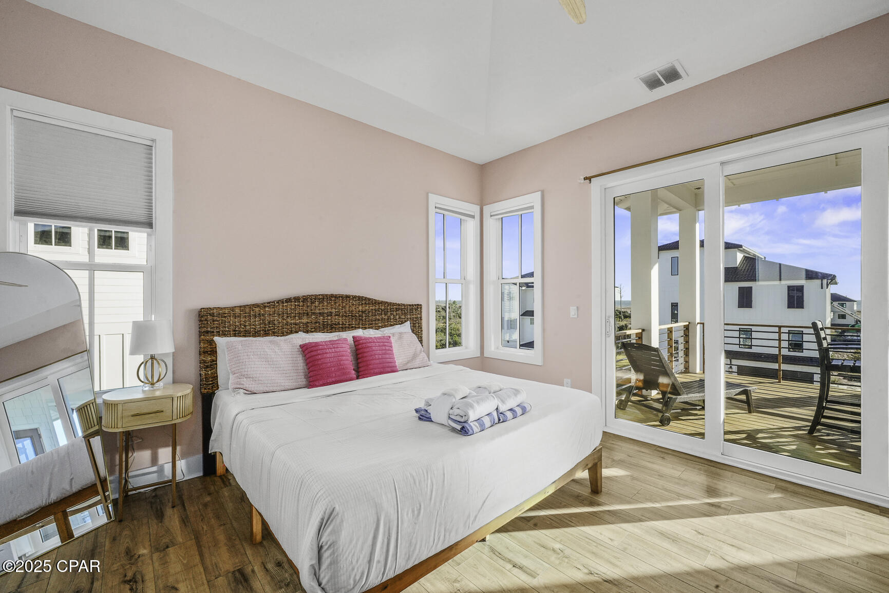 225 E Sugar Sand Way