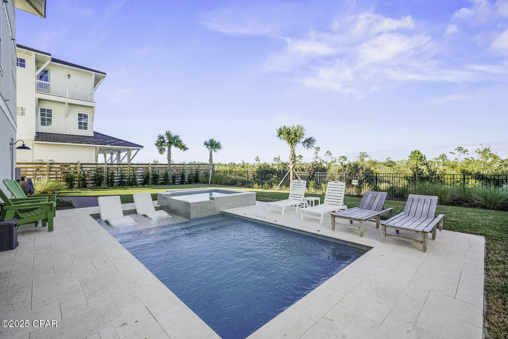 225 E Sugar Sand Way