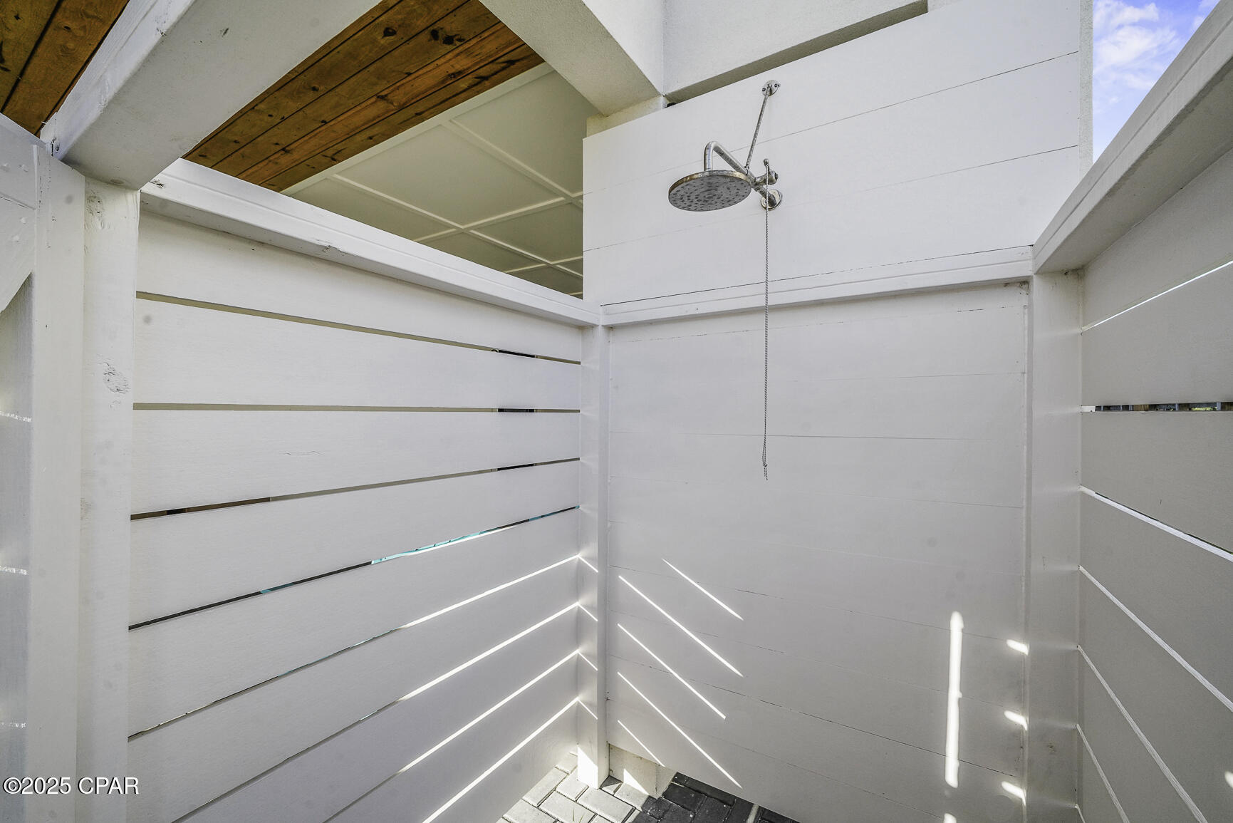 225 E Sugar Sand Way