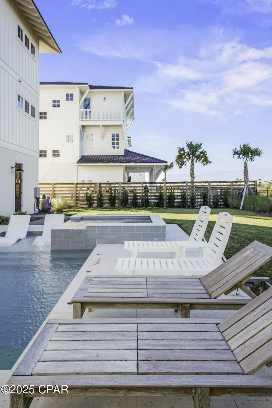 225 E Sugar Sand Way