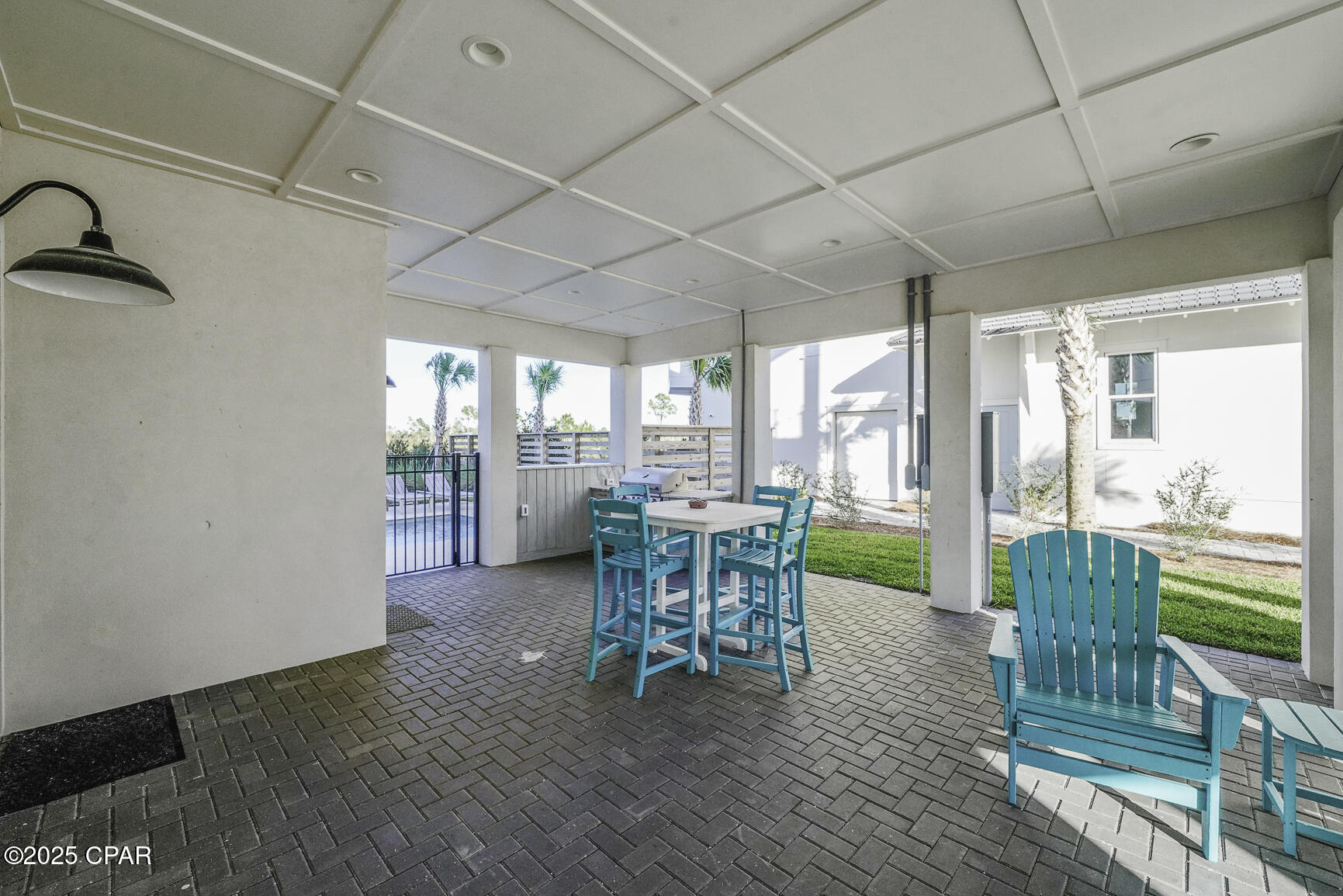 225 E Sugar Sand Way