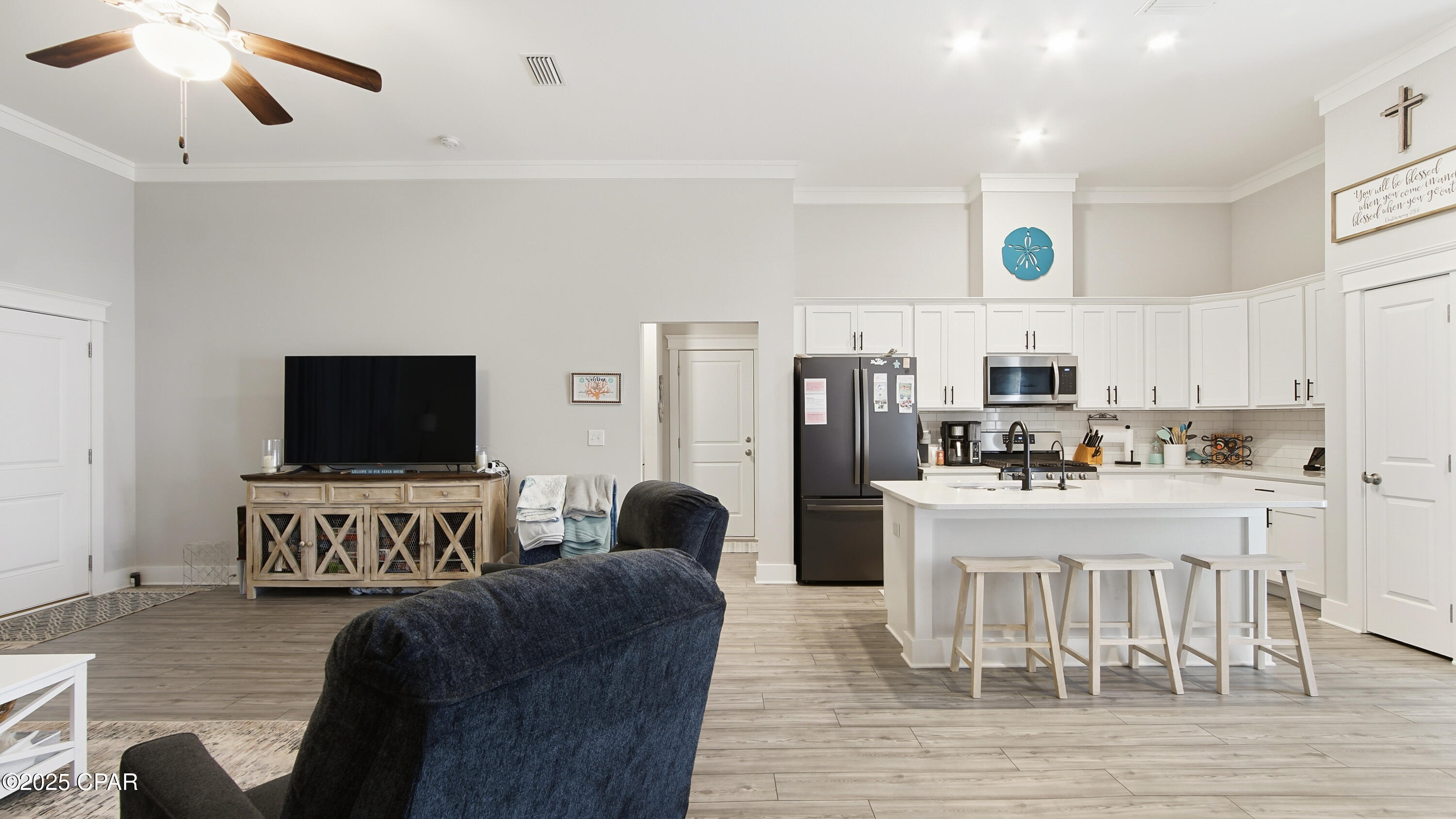 102 St Charles Street