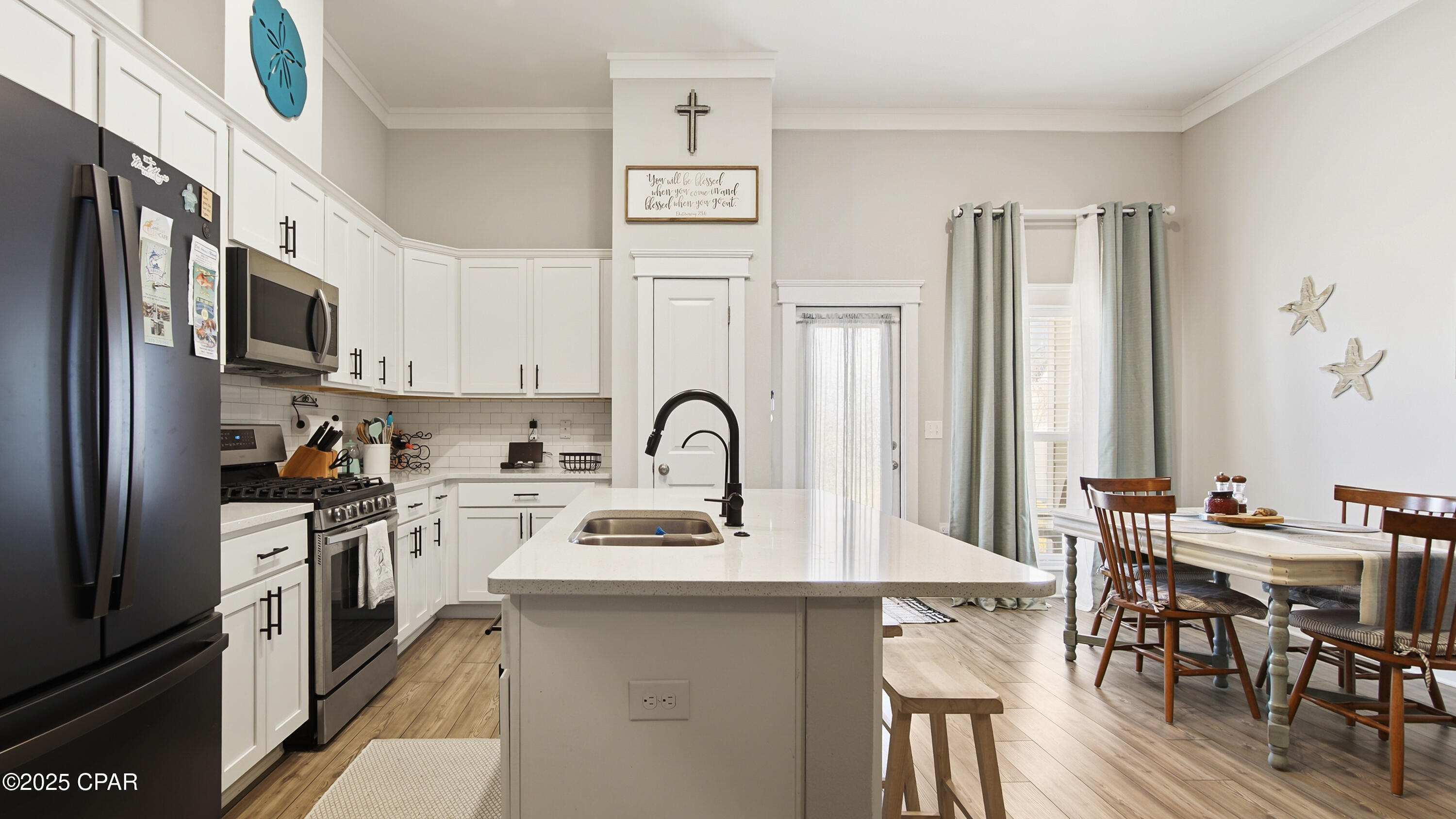 102 St Charles Street