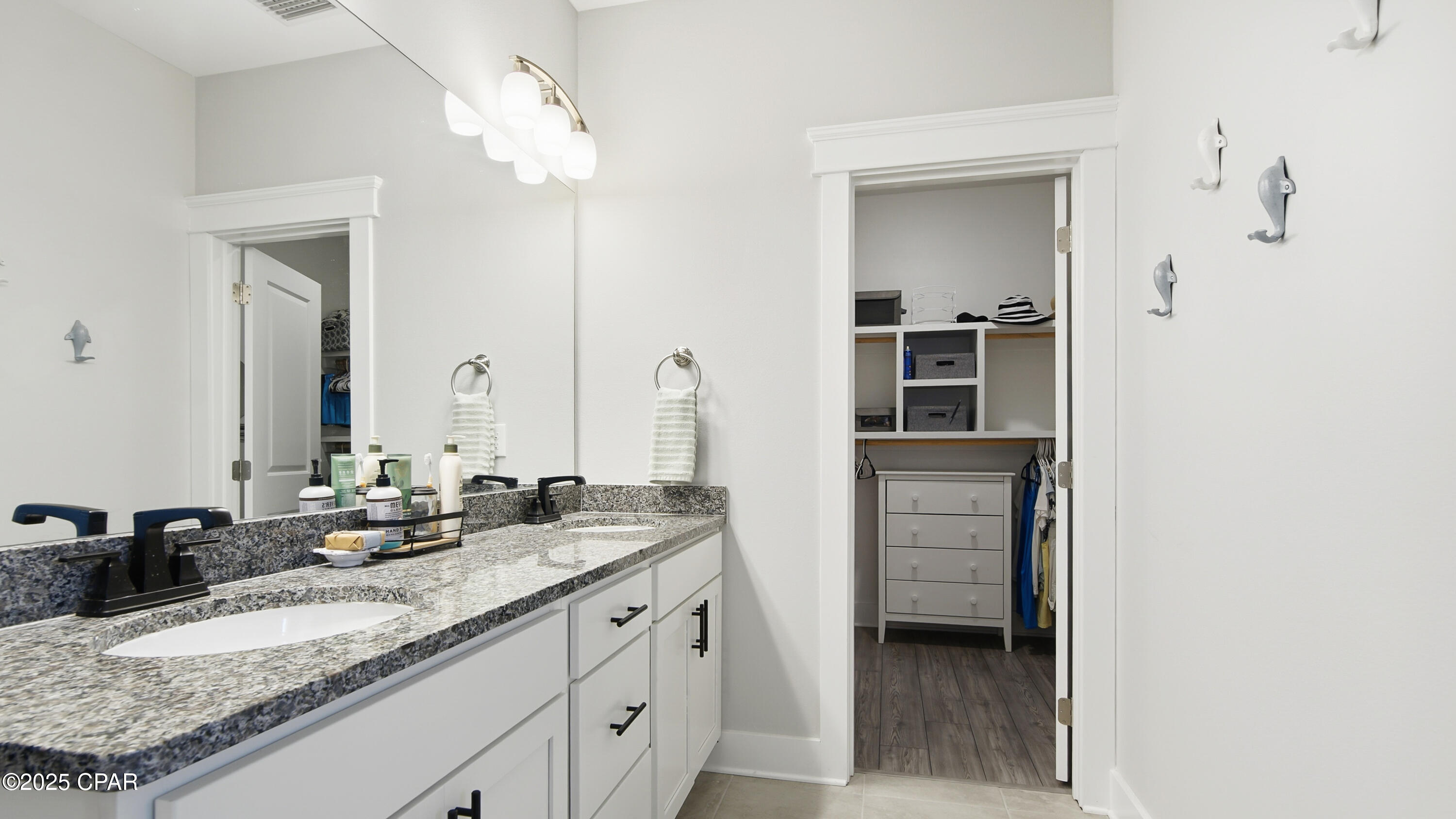 102 St Charles Street