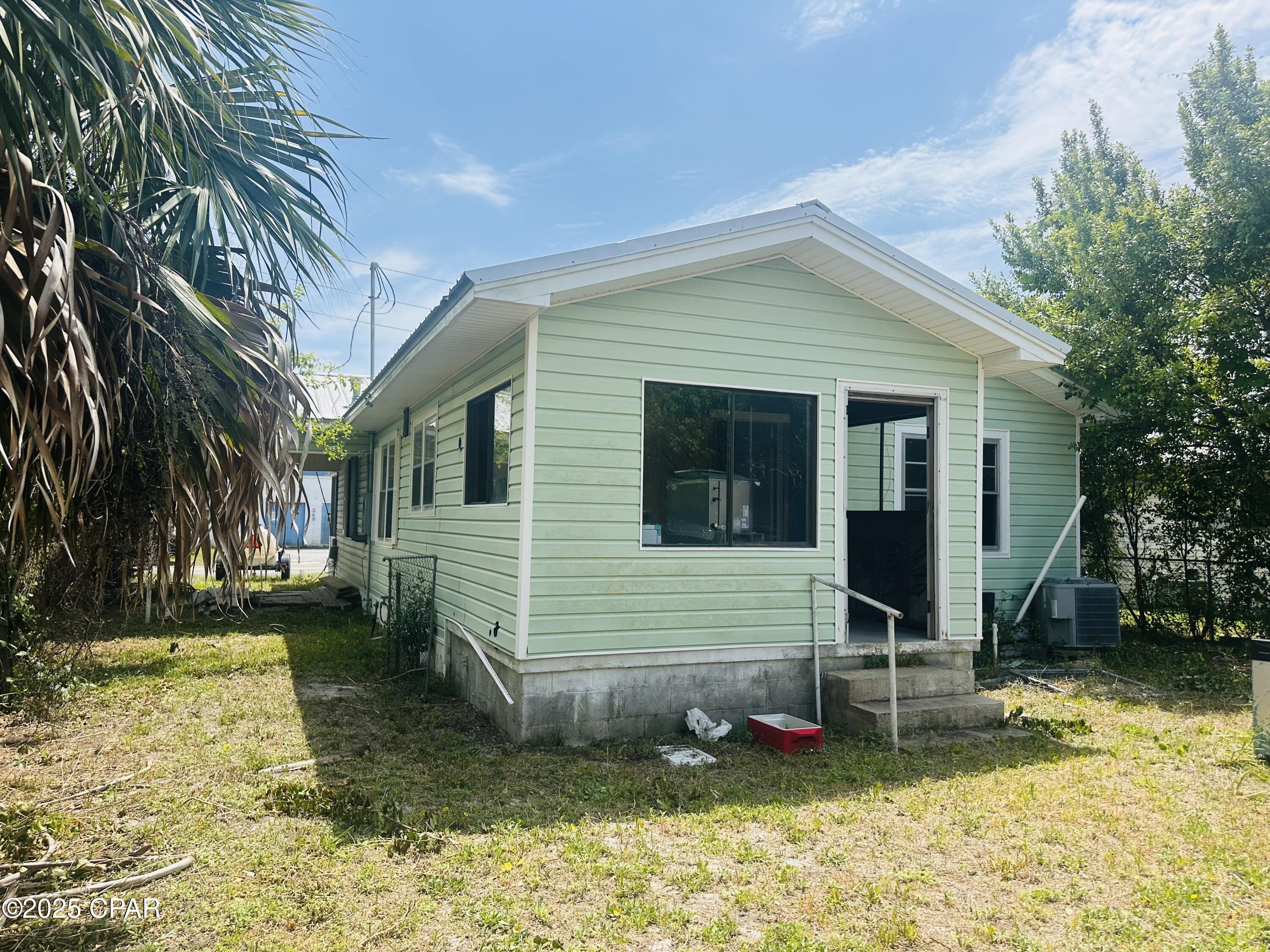 345 Marlin Street, Port St. Joe