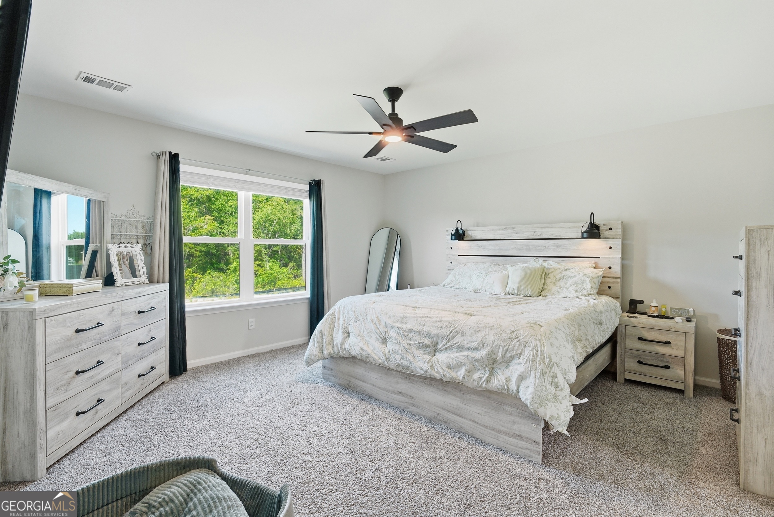 11020 Woodland Trail