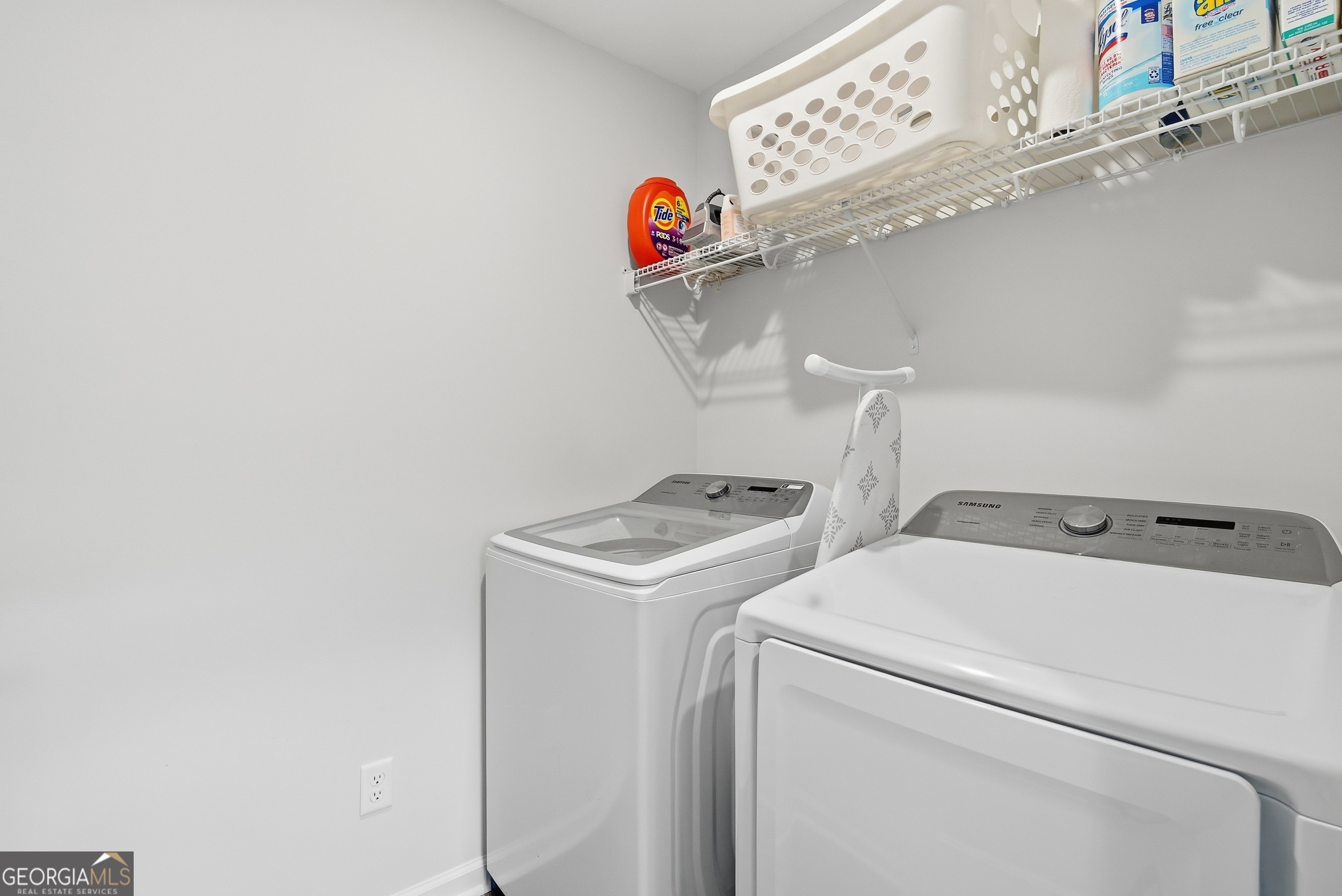 11020 Woodland Trail
