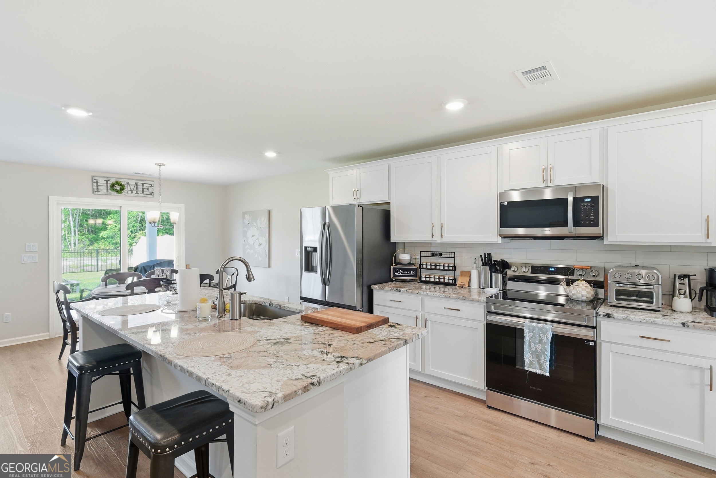 11020 Woodland Trail