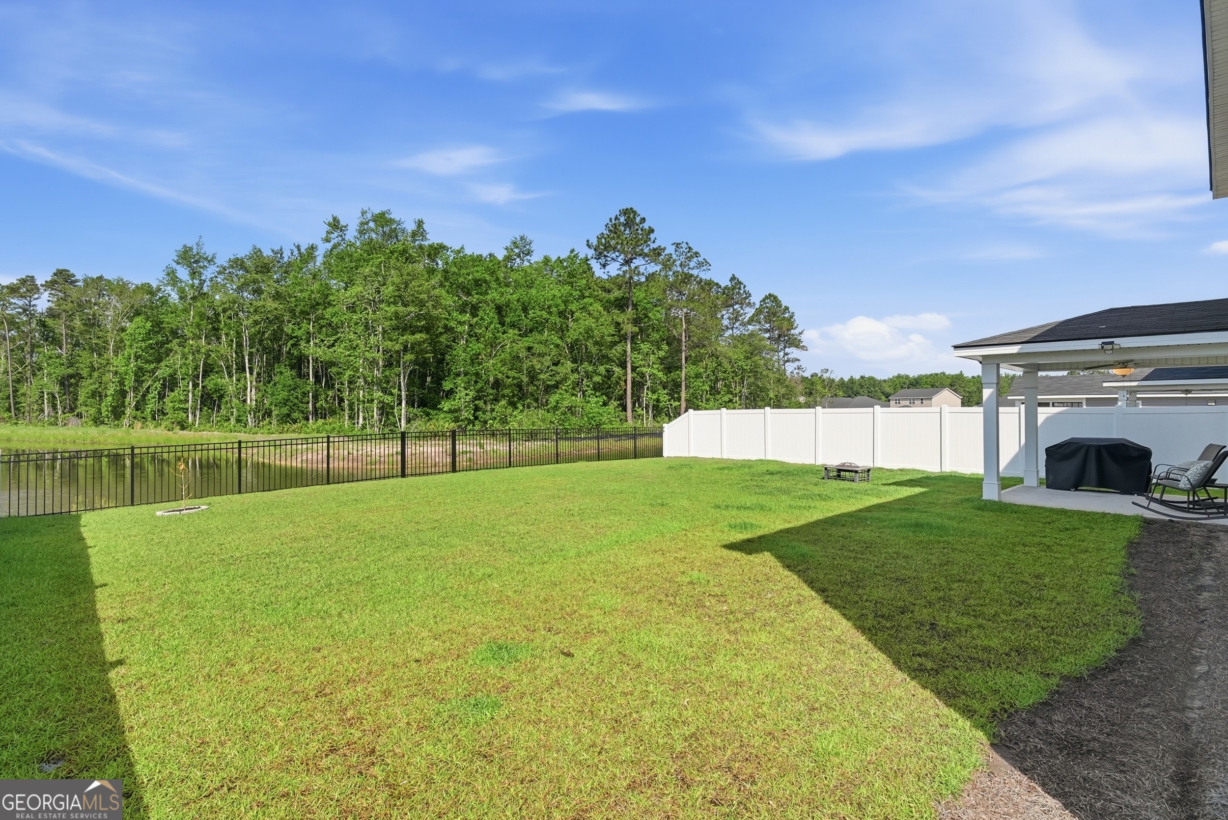 11020 Woodland Trail