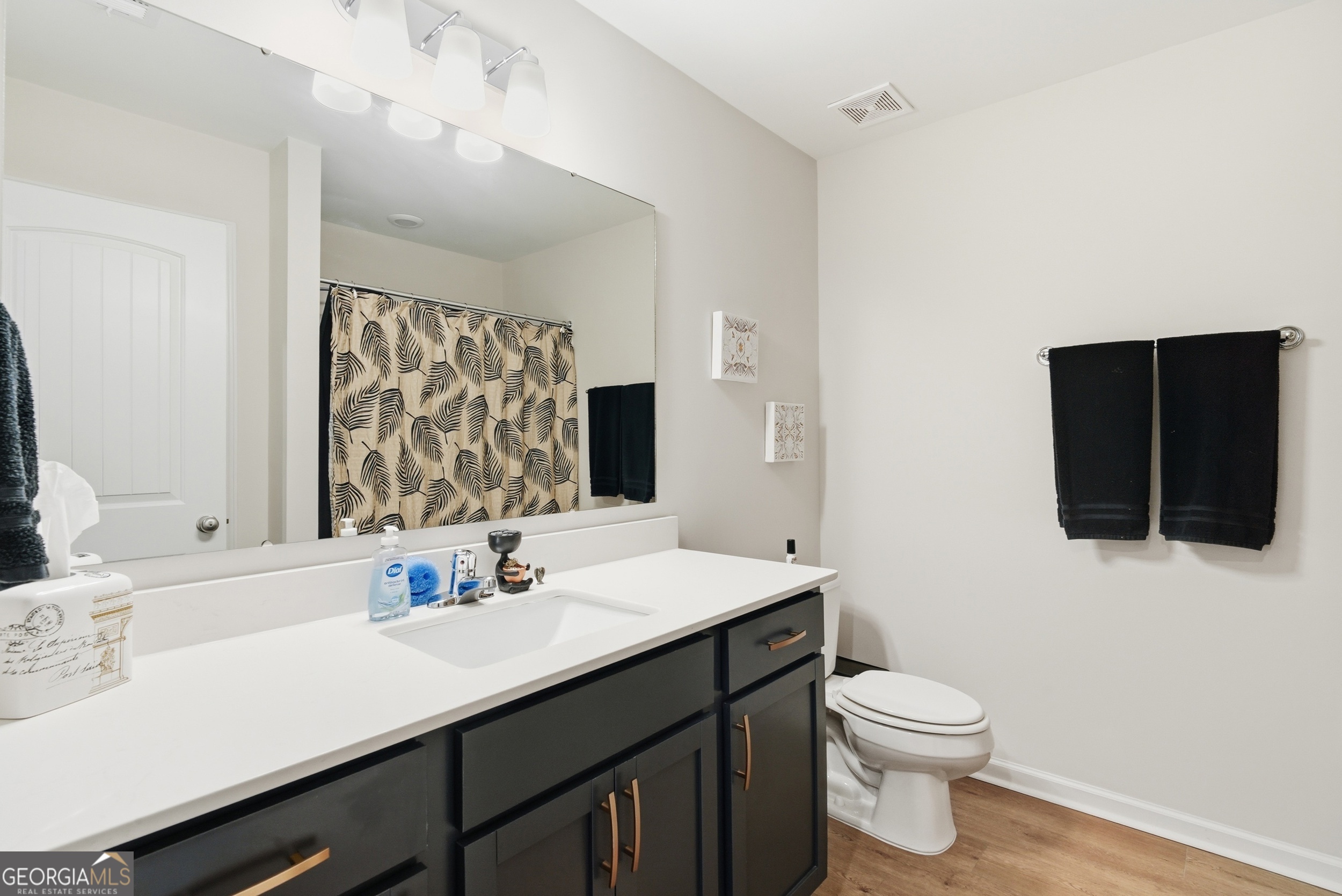 11020 Woodland Trail