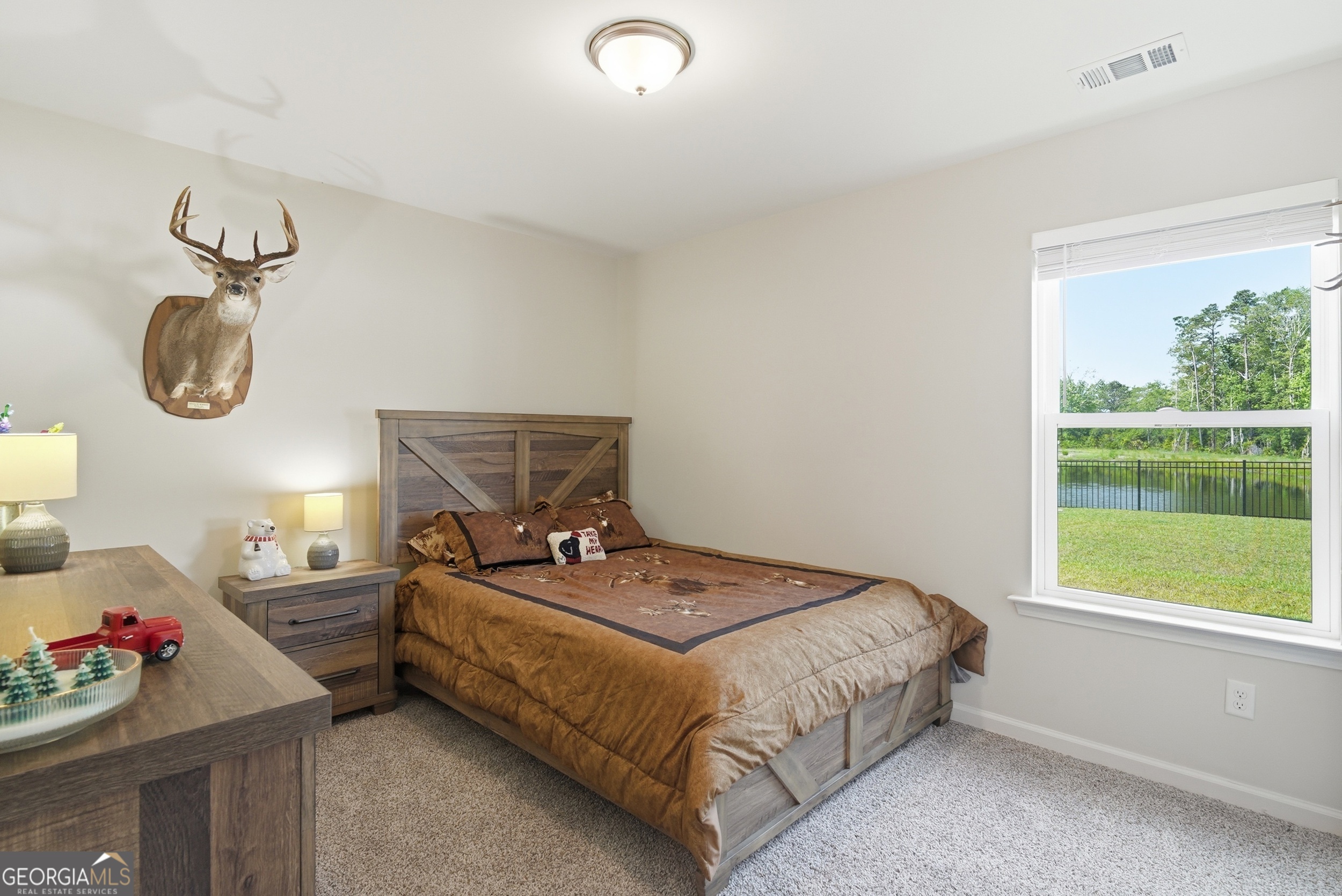 11020 Woodland Trail