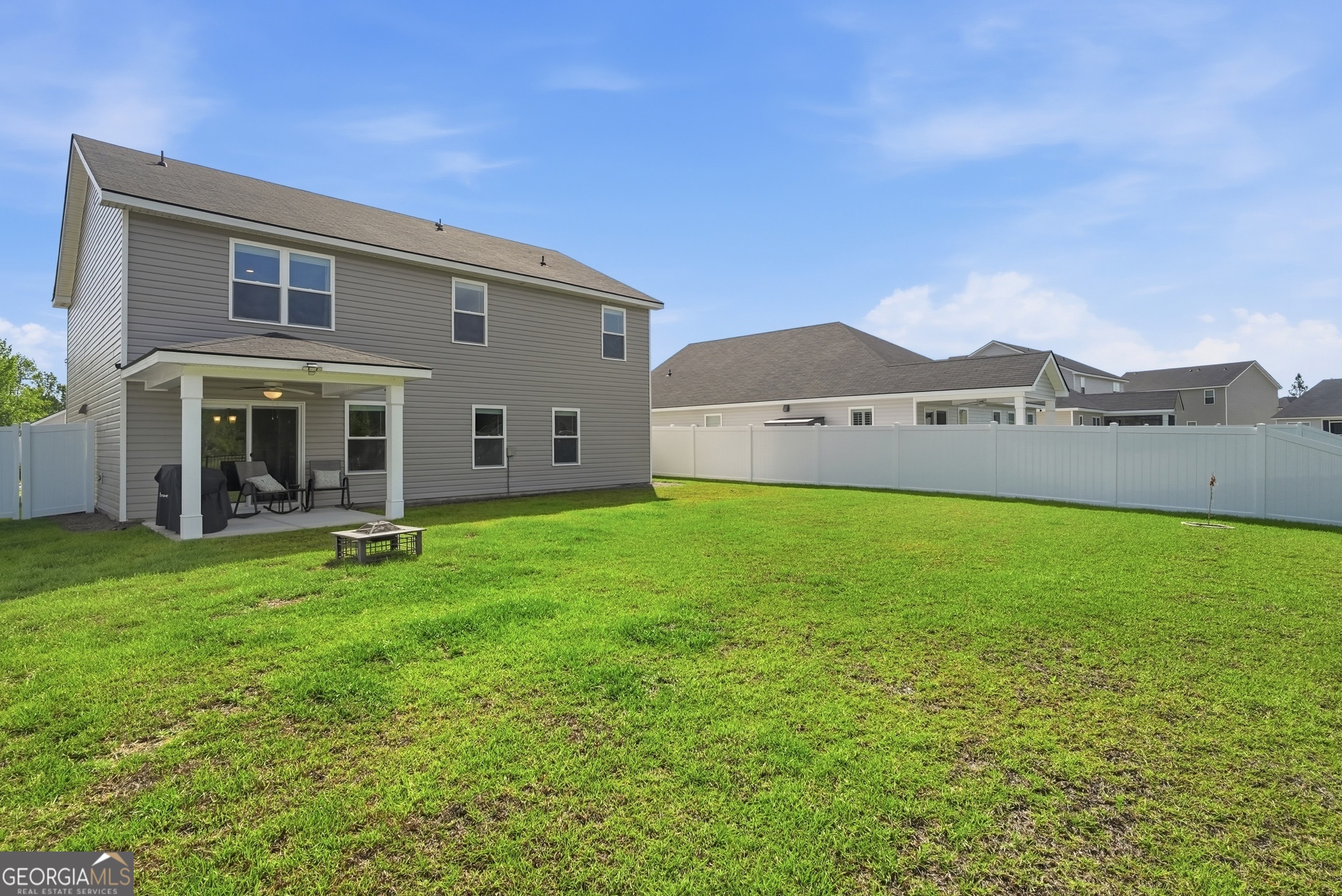 11020 Woodland Trail