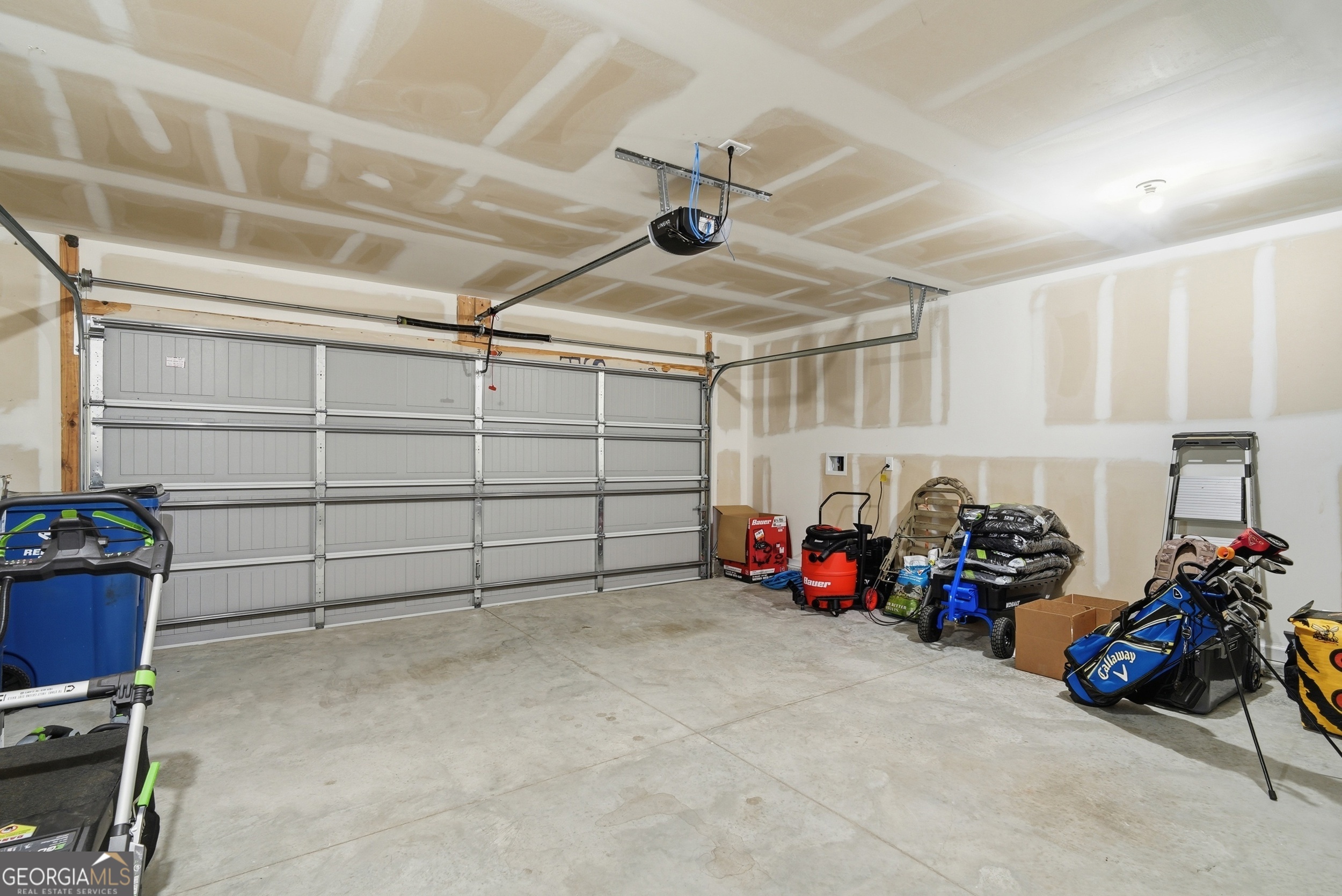 11020 Woodland Trail
