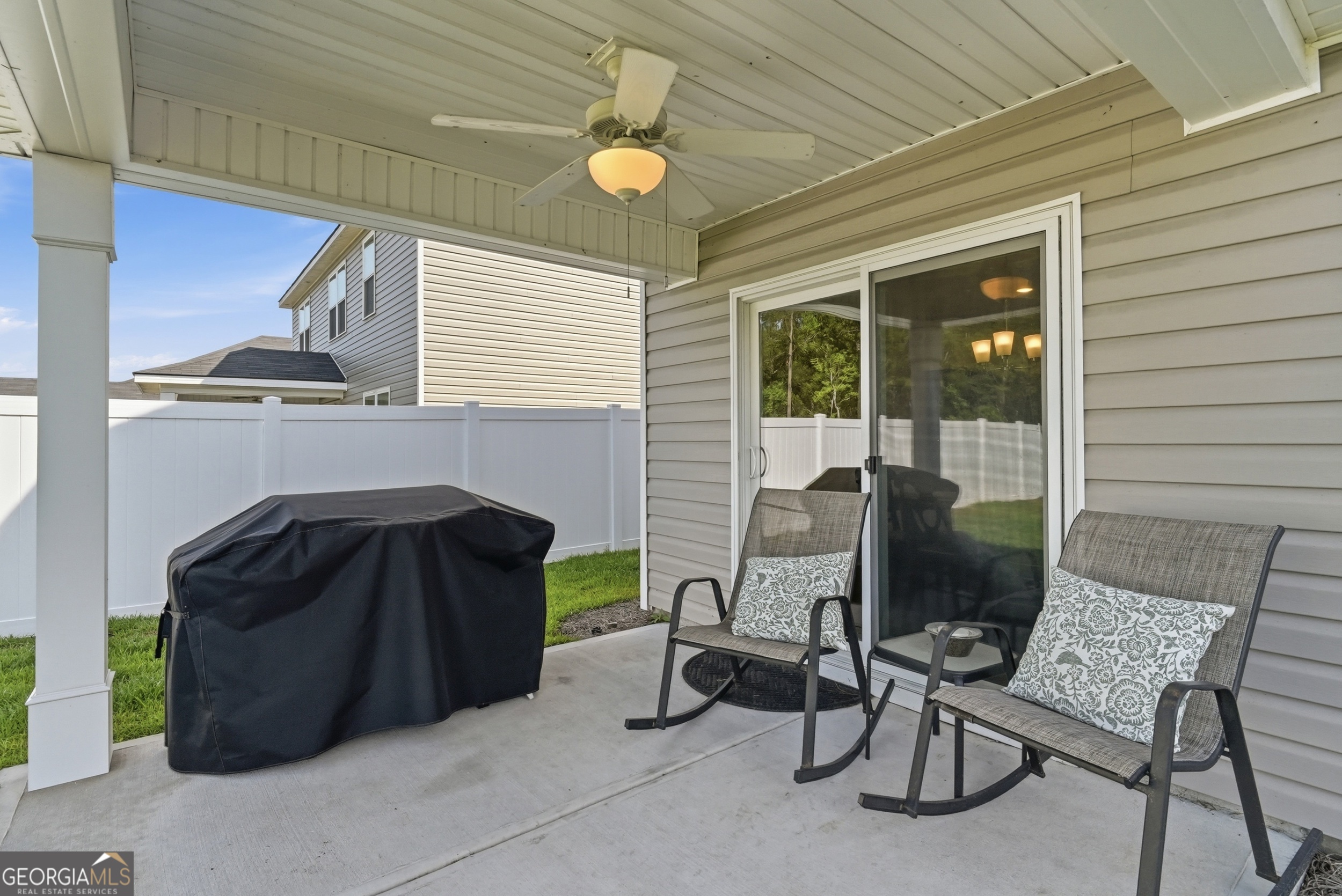 11020 Woodland Trail