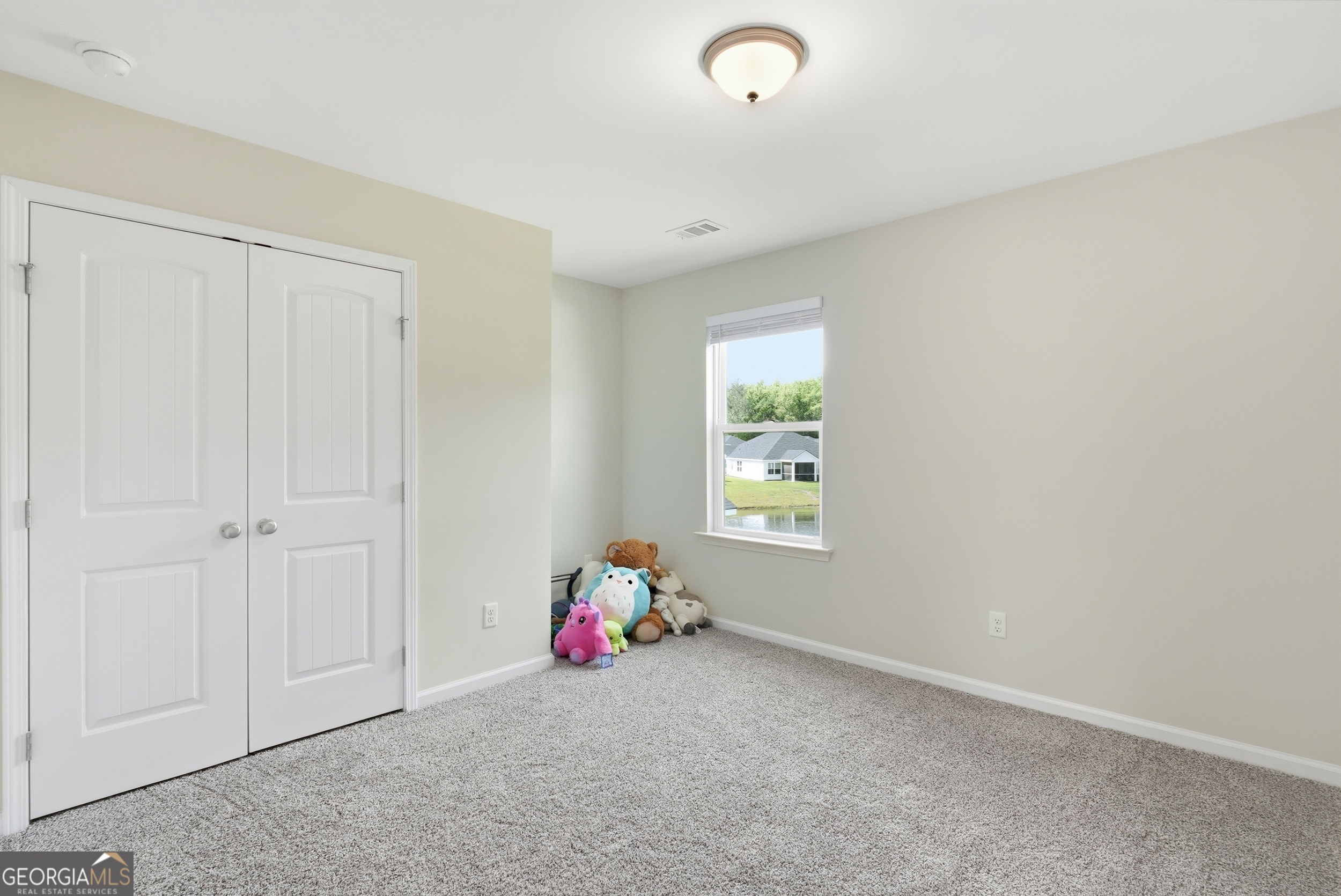 11020 Woodland Trail