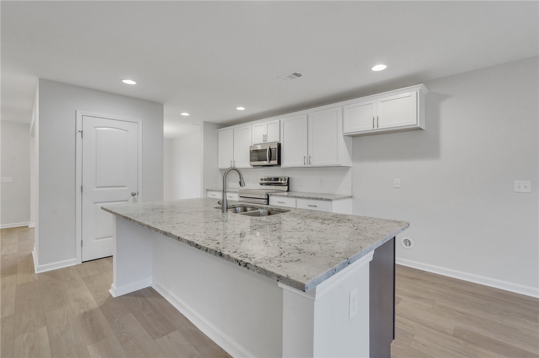 11020 Woodland Trail