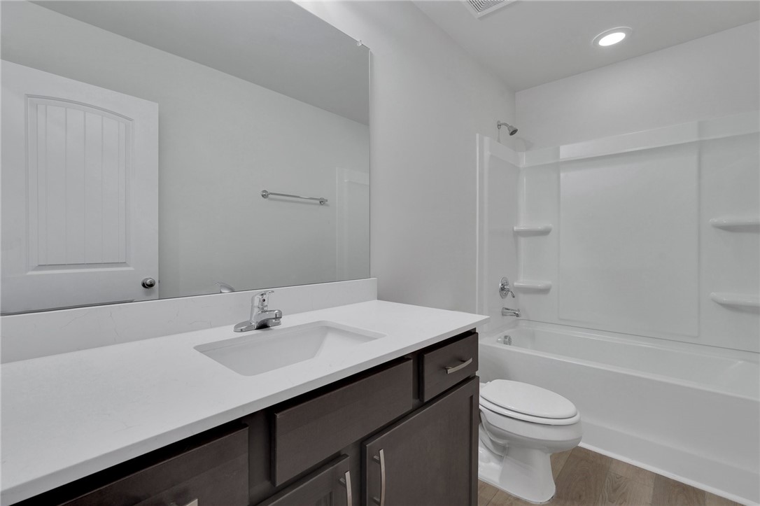 11020 Woodland Trail