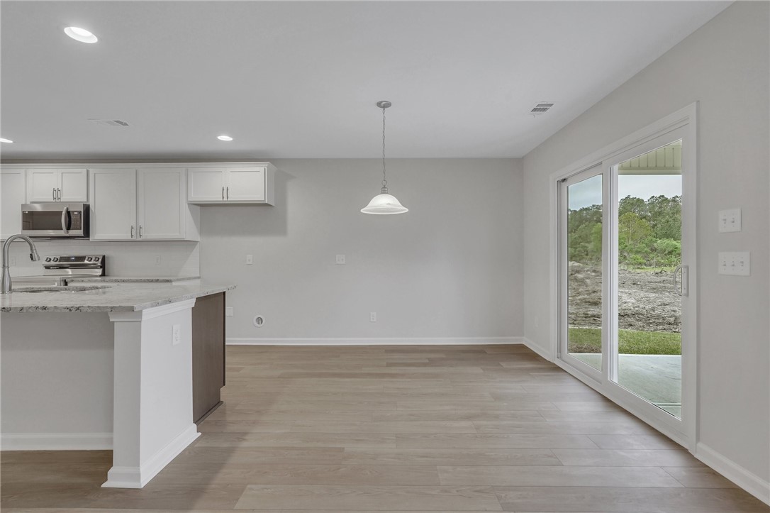 11020 Woodland Trail