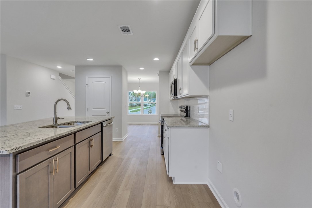 11020 Woodland Trail