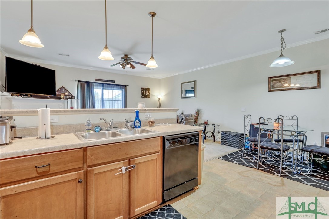 18 Red Robin Court