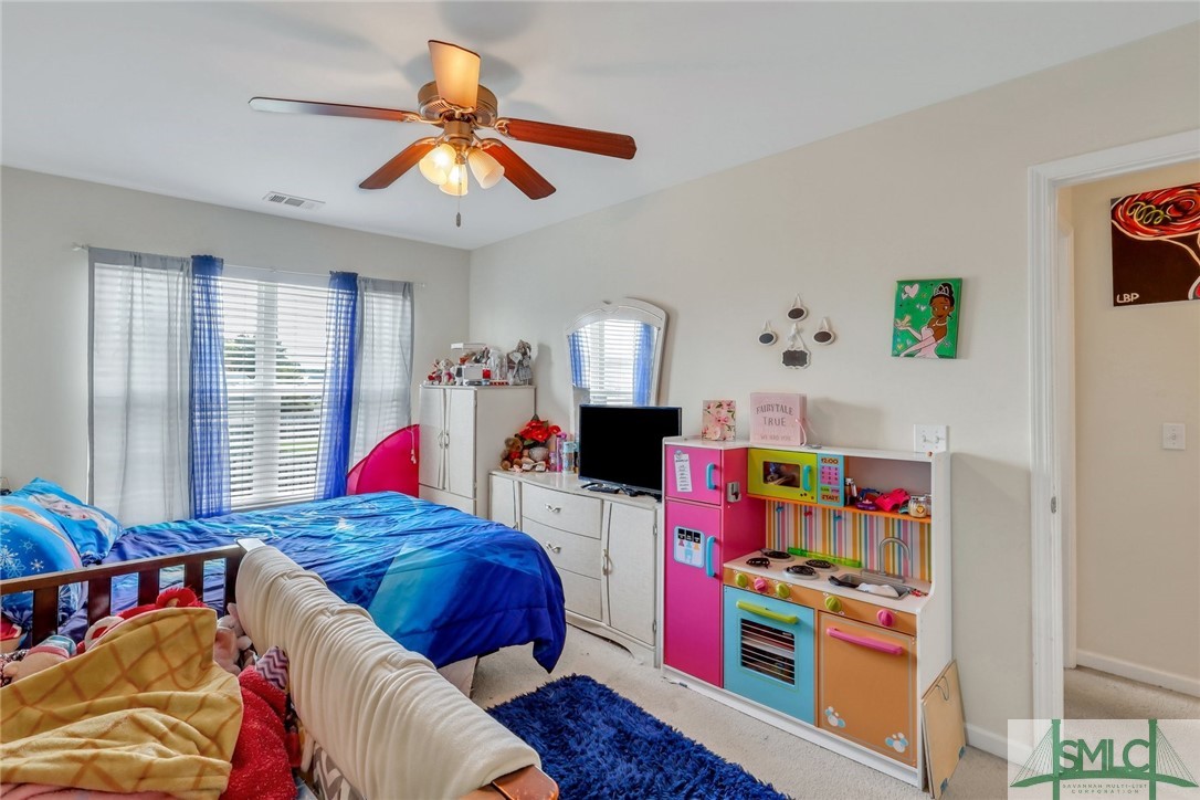 18 Red Robin Court
