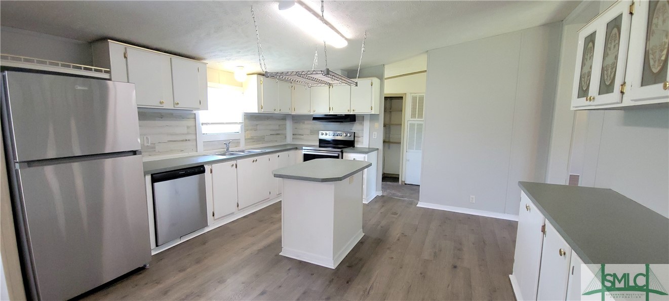 332 Mockingbird Drive