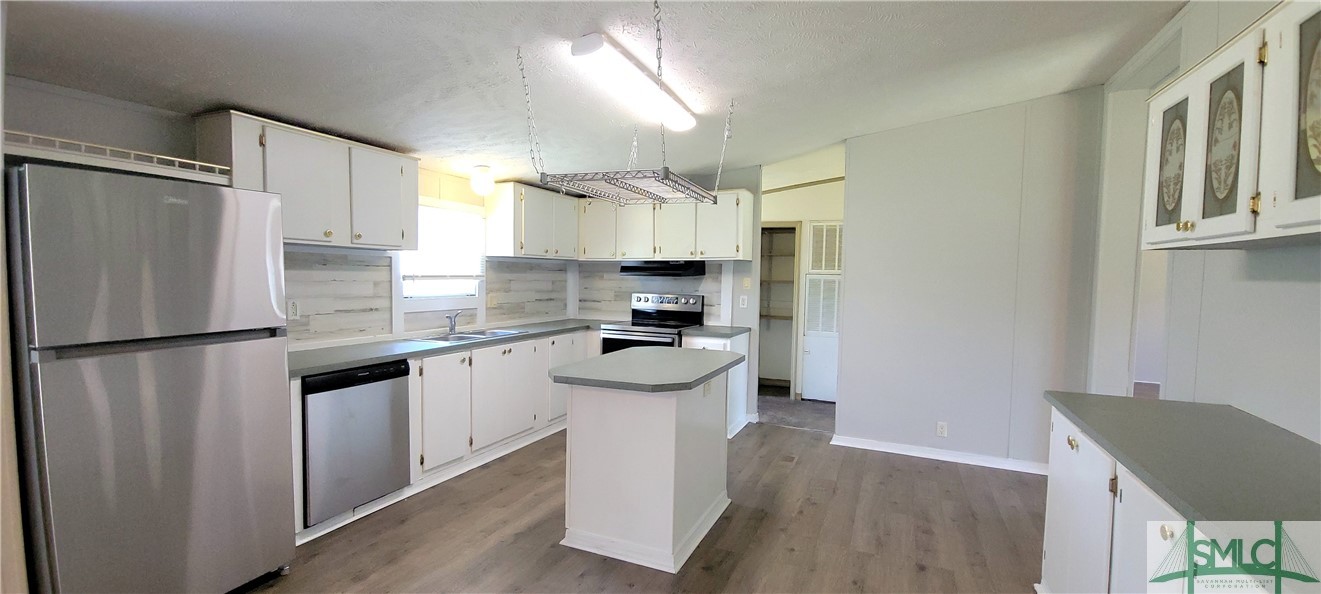 332 Mockingbird Drive