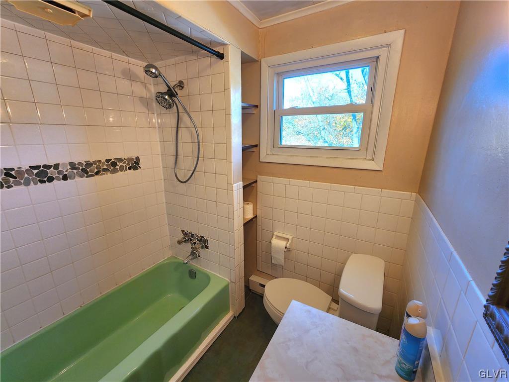 329 East Union Street