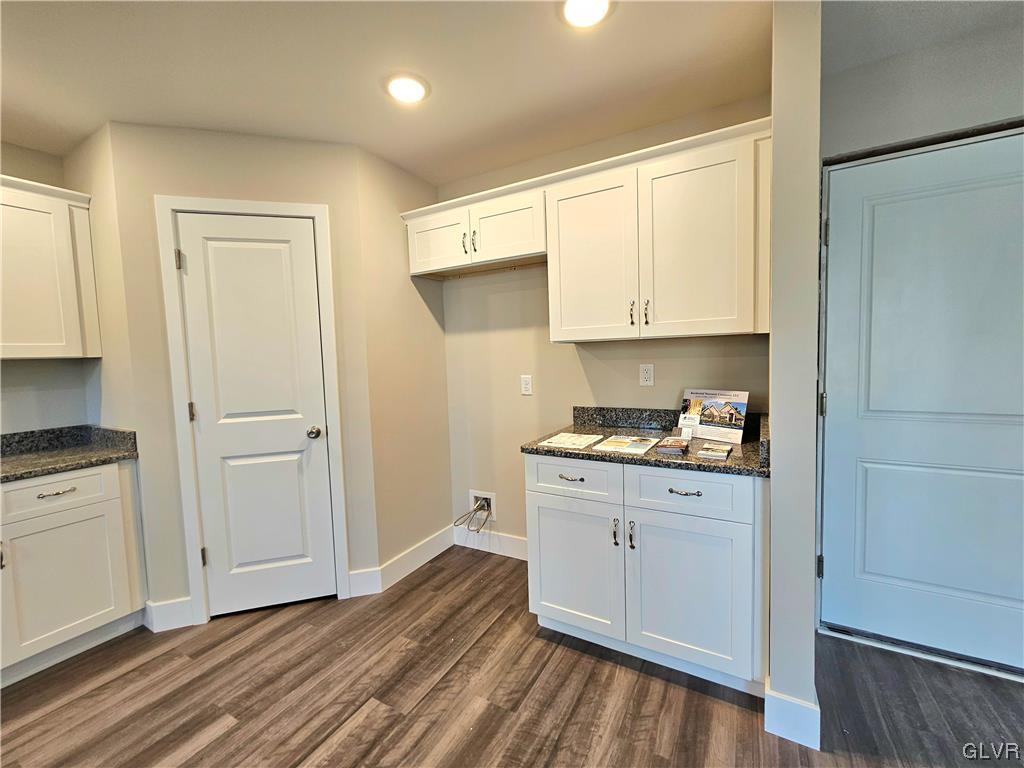 25 Satin Way