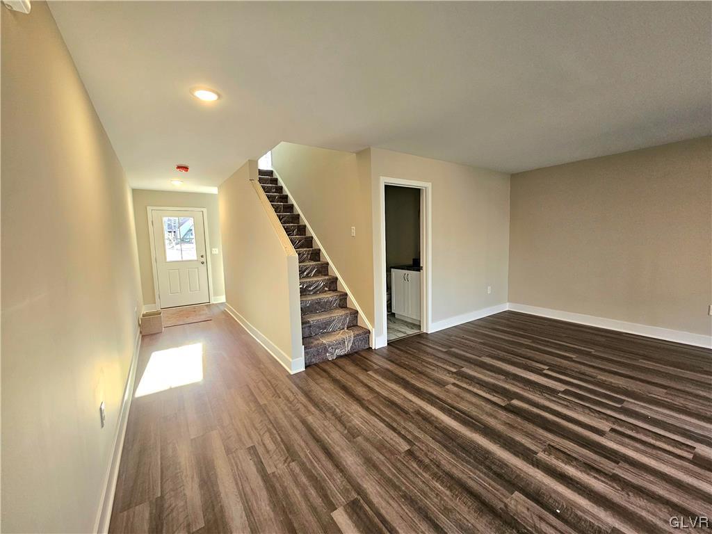 25 Satin Way