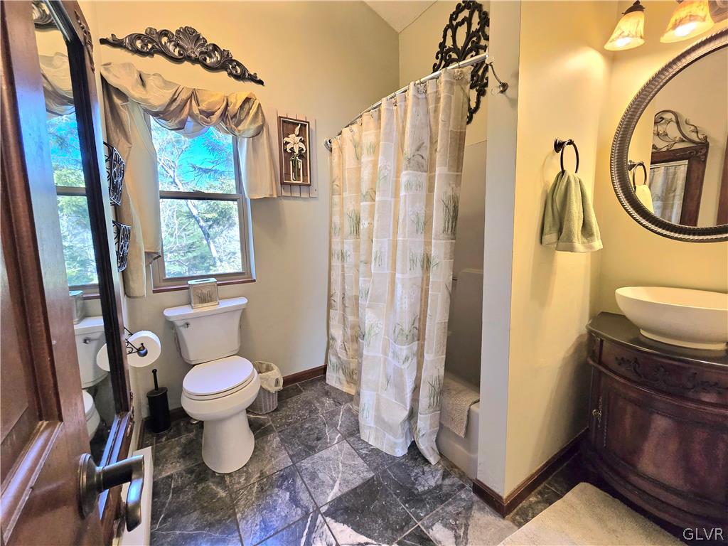 333 Minsi Trail West