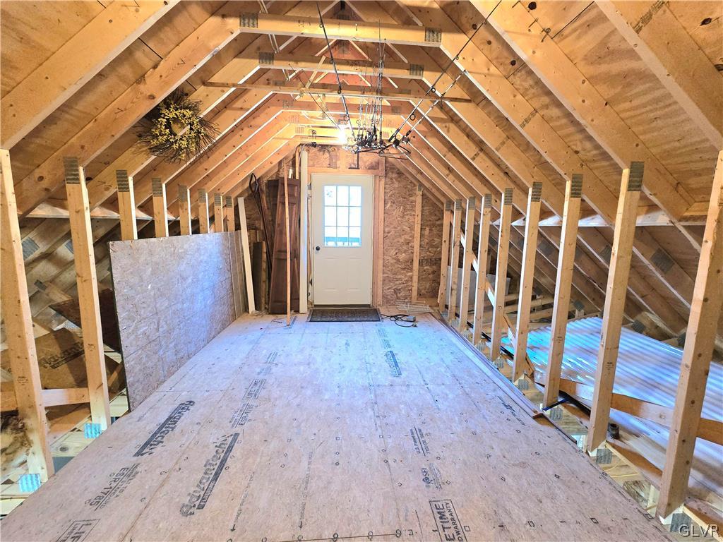 333 Minsi Trail West