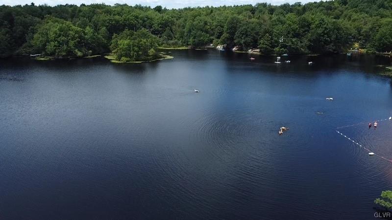 333 Minsi Trail West