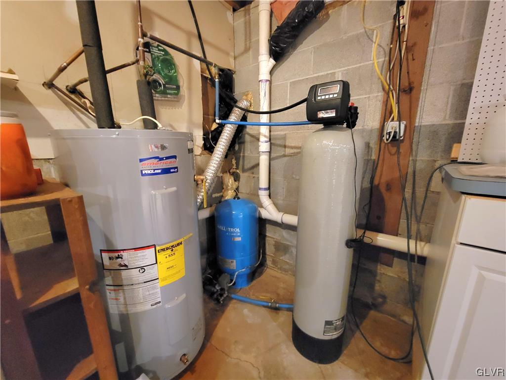 333 Minsi Trail West