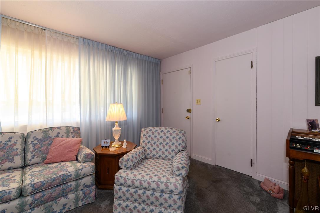 3315 Cambridge Circle