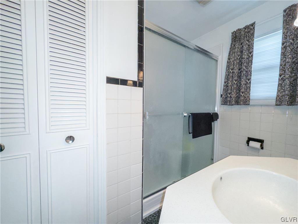 3315 Cambridge Circle