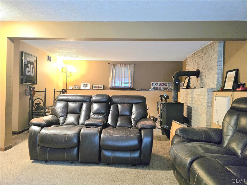 2580 Spruce Hollow Road