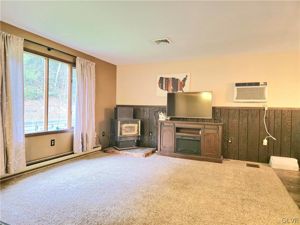 2580 Spruce Hollow Road