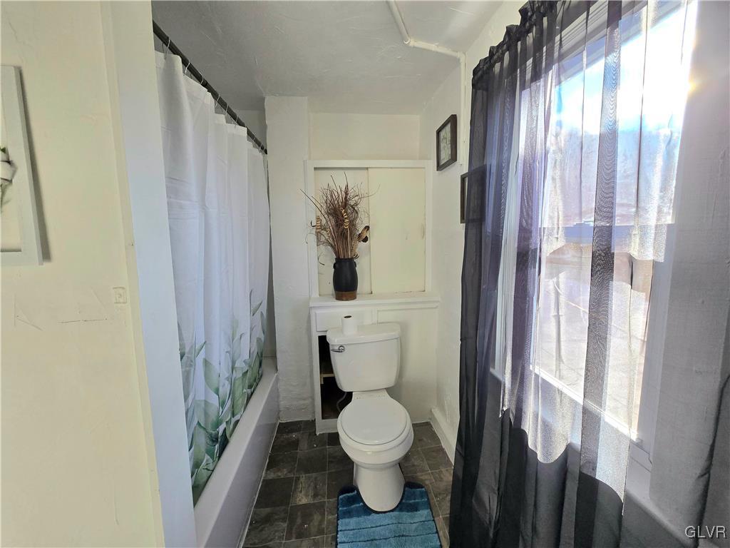 625 East South Street