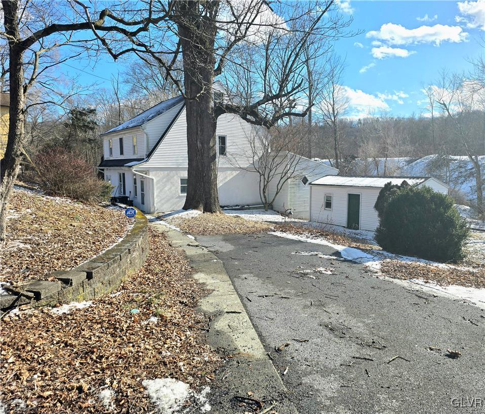 200 Maple Avenue