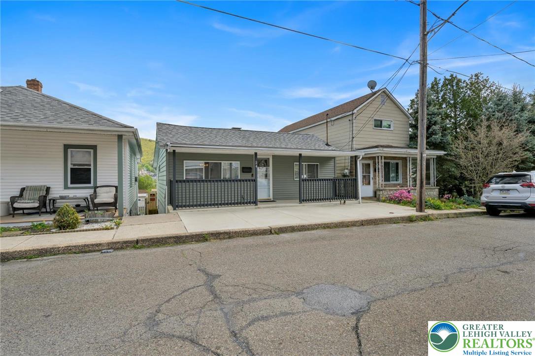 24 West Garibaldi Avenue