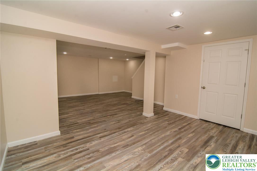 6274 Glen Court