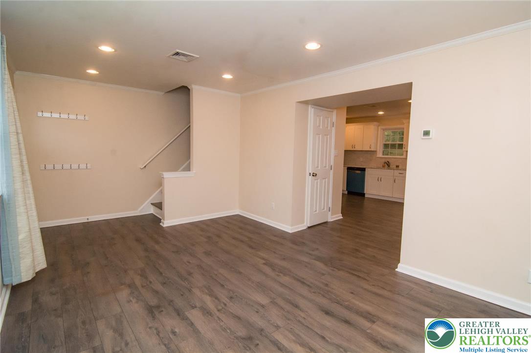 6274 Glen Court