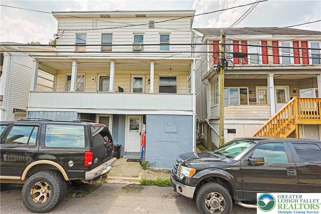 448 East Kline
