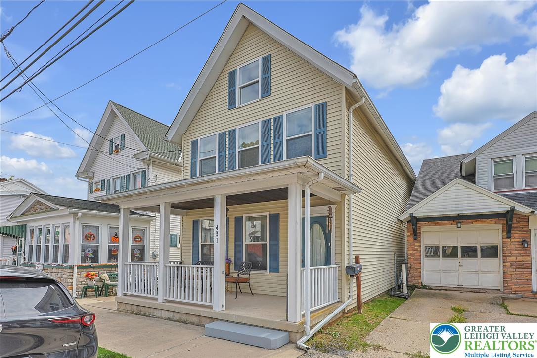 431 Center Avenue
